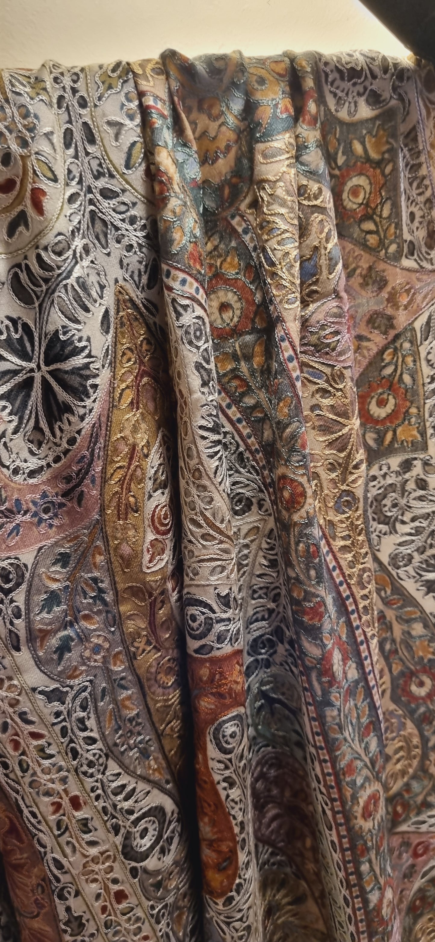 Reelkar pashmina shawl