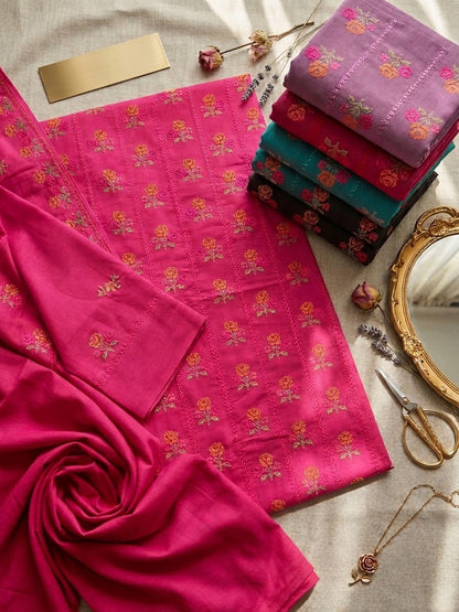 Embroidered suit: karandi khadar
