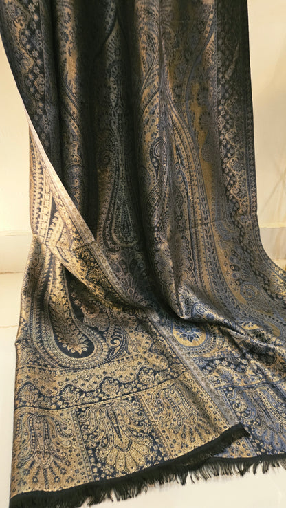Reversible moonlight kaani: kanji varam