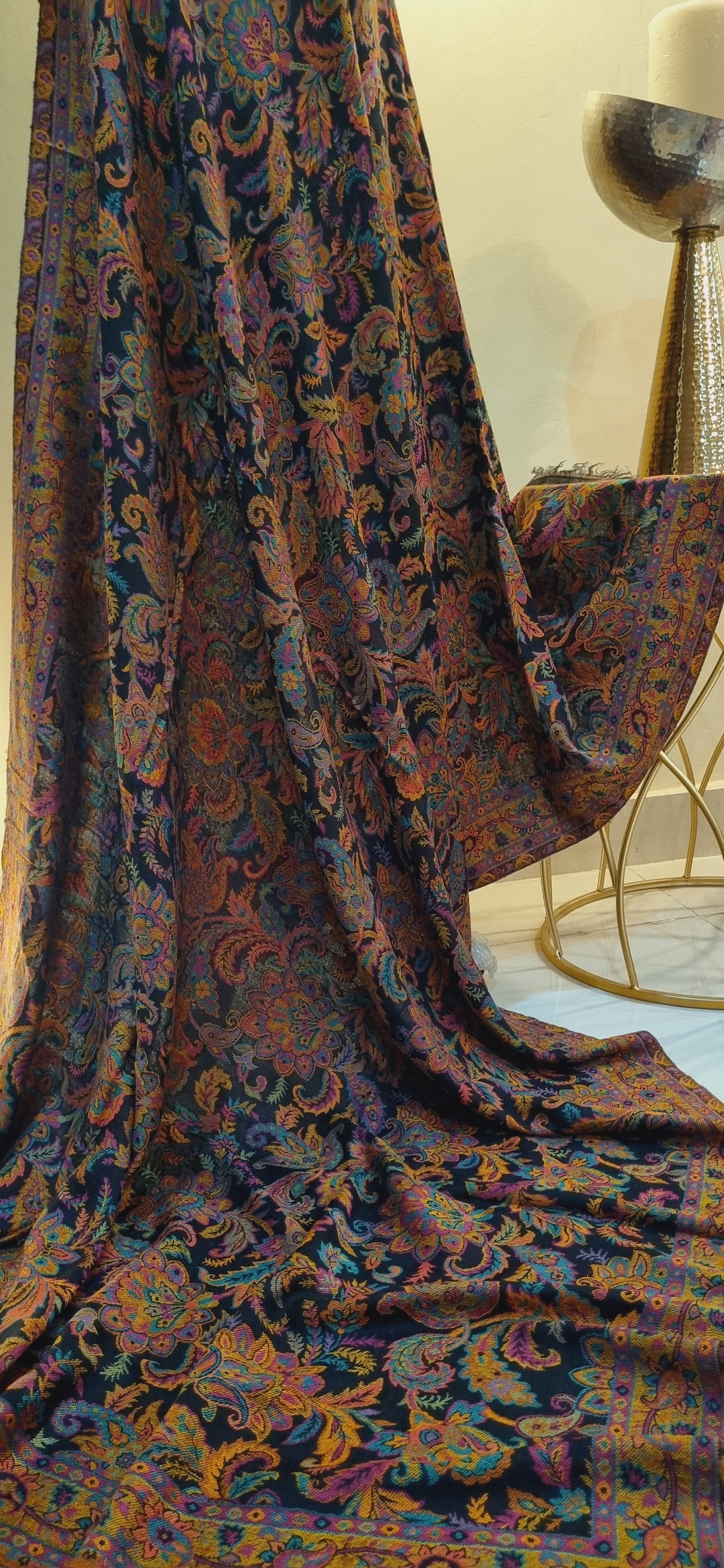 Toosh kaani shawl