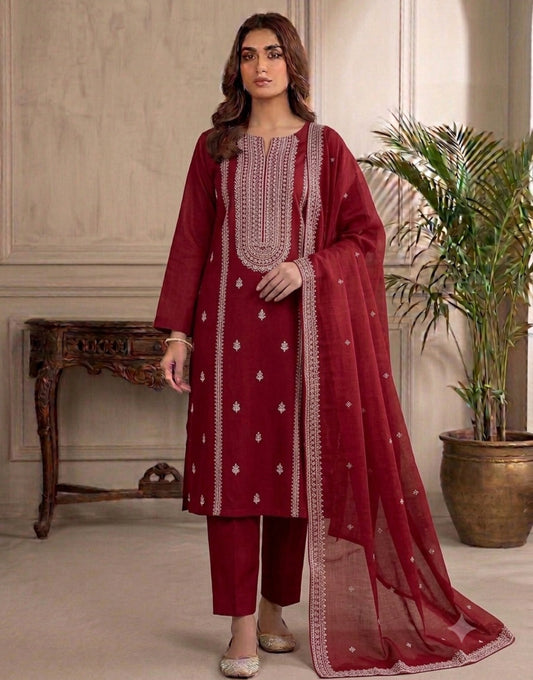 Lawn embroidered : Suit