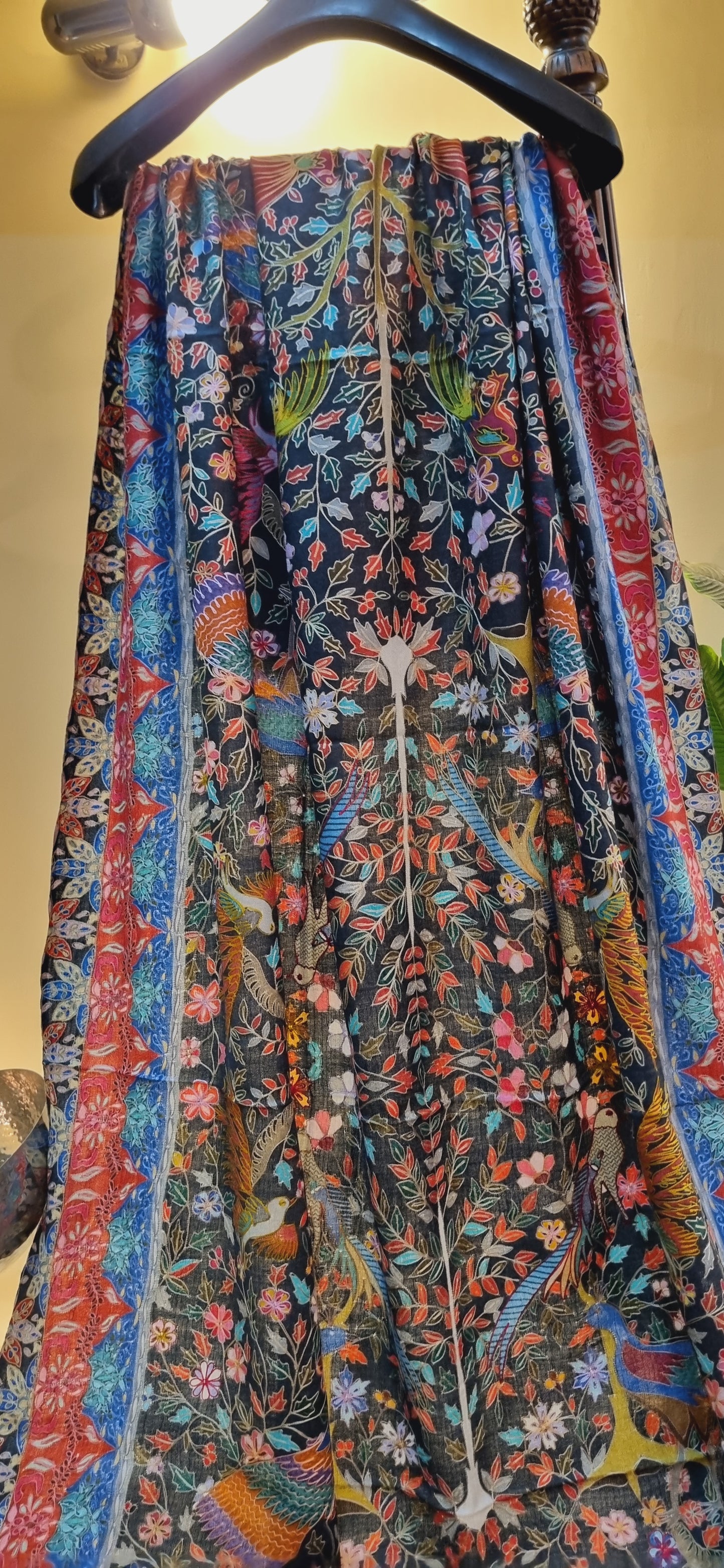 Reelkar embroidered pashmina shawl