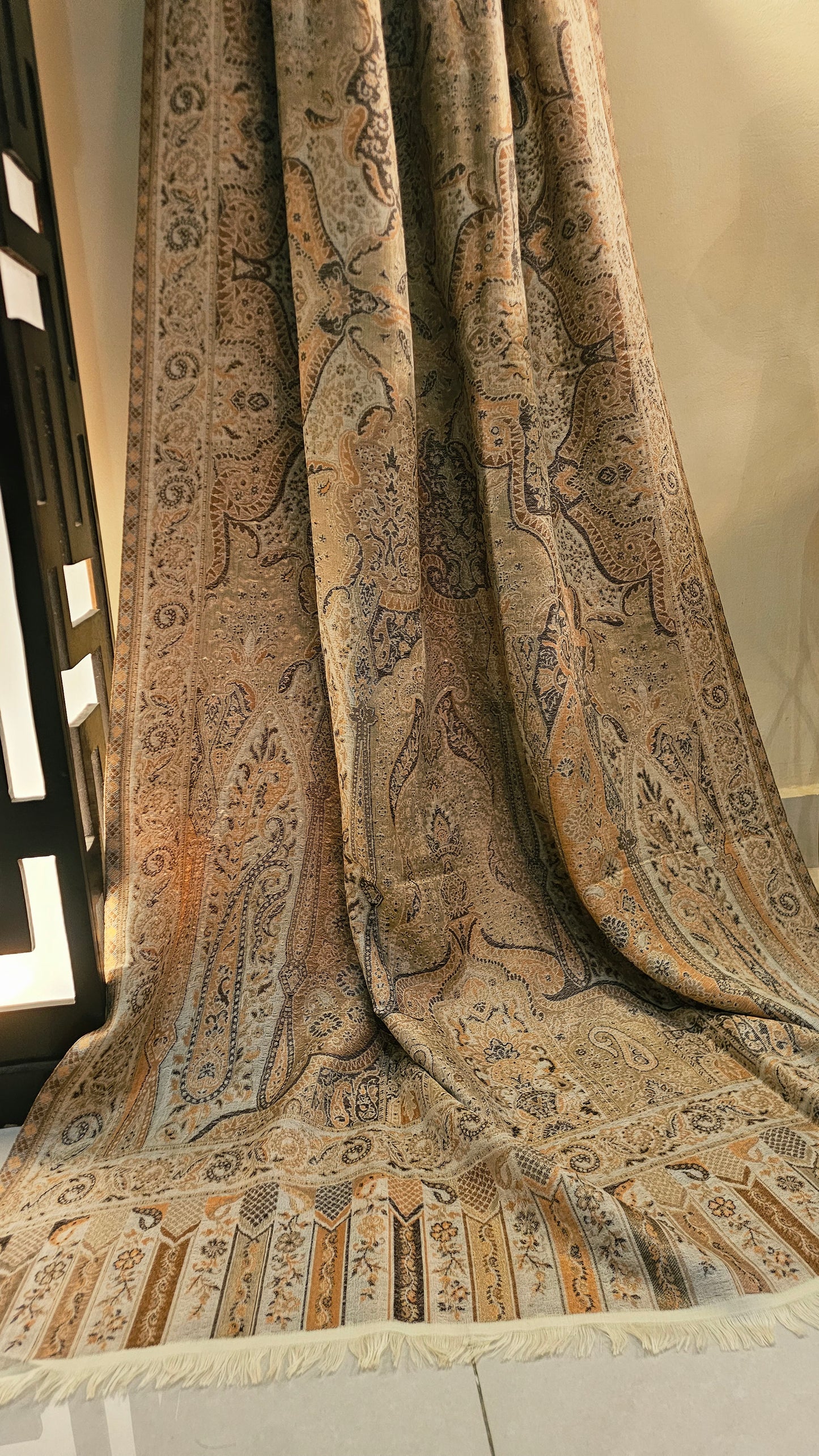 Reversible moonlight gandhara kaani shawl: Pashmina