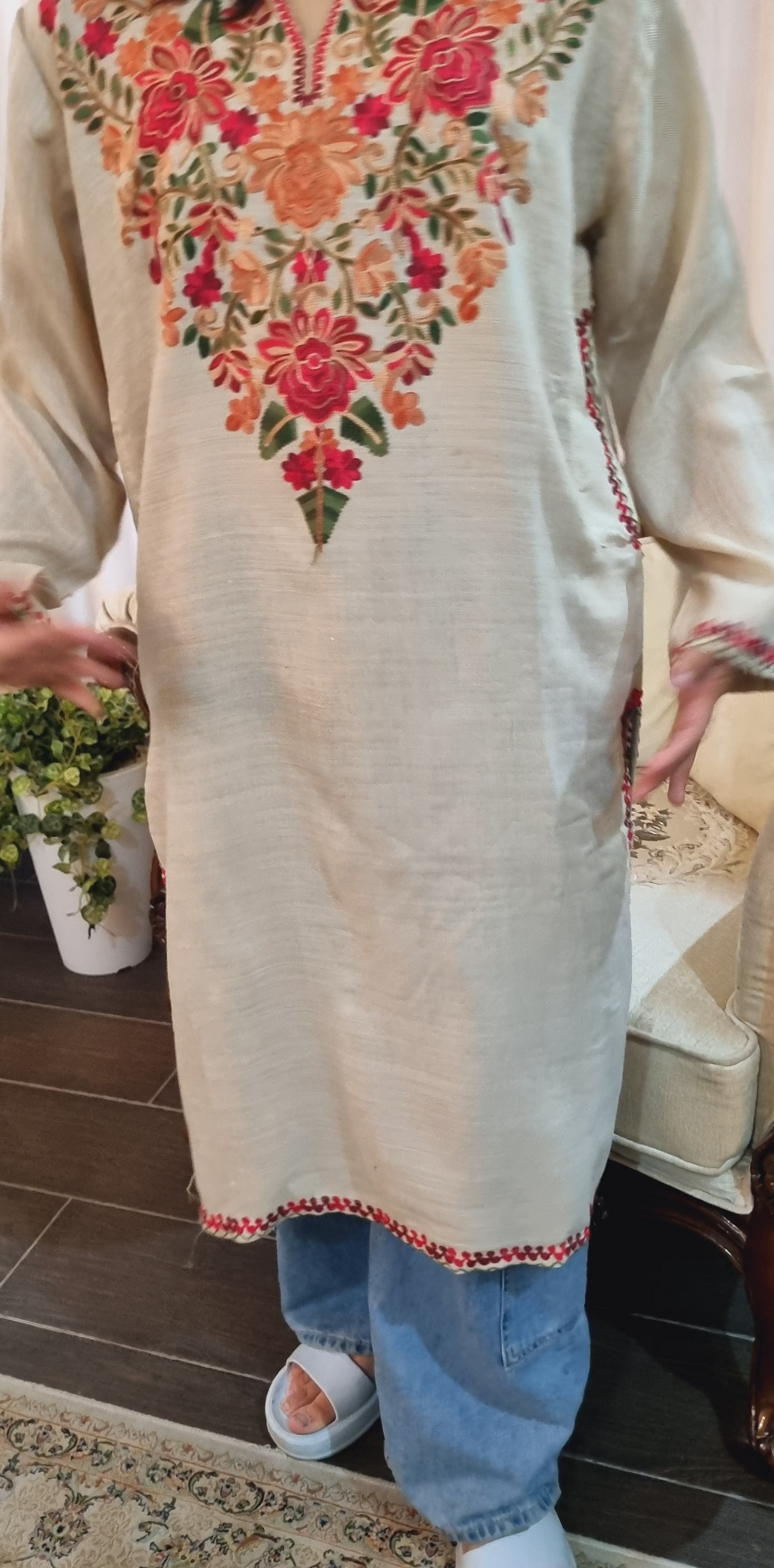 Embroidered kurta