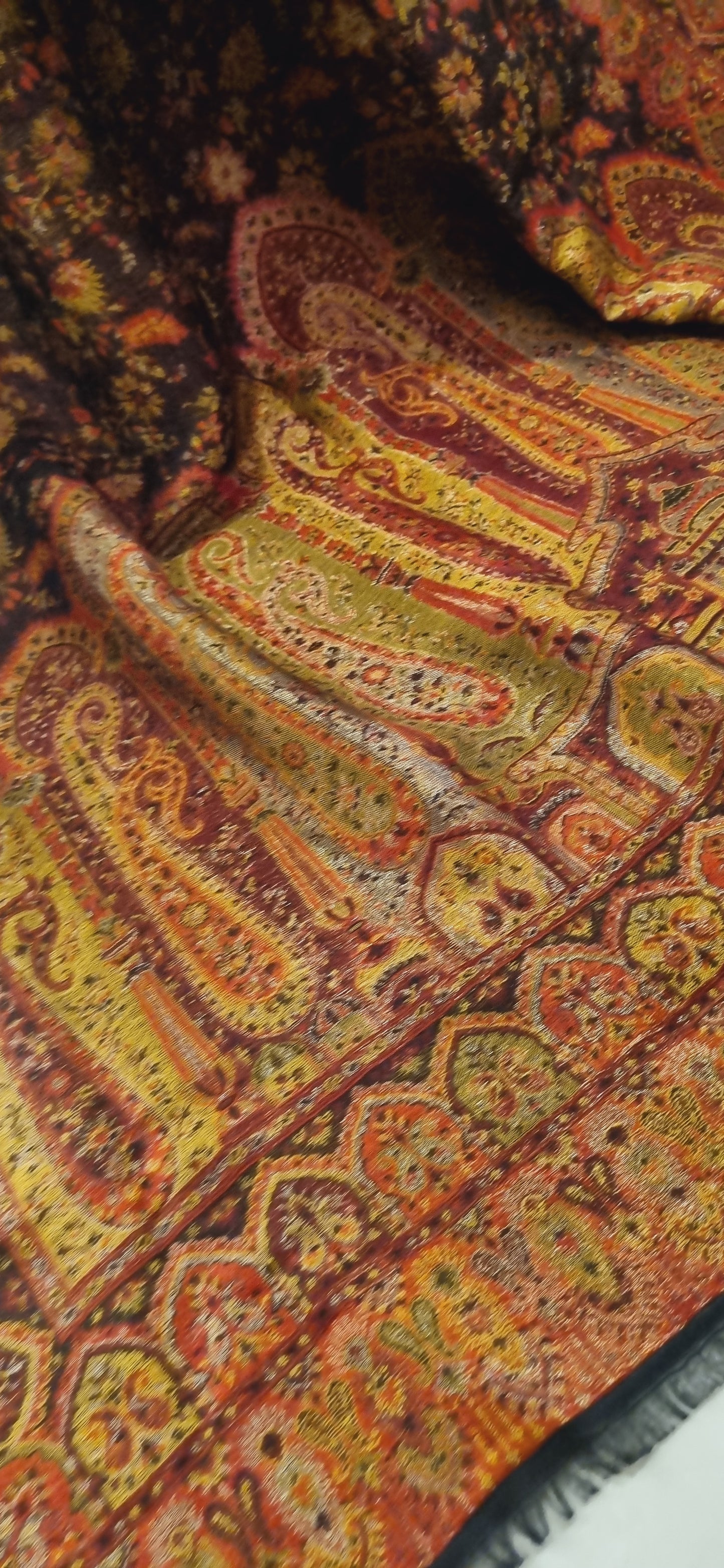 Moonlight gandhara reversible kaani shawl