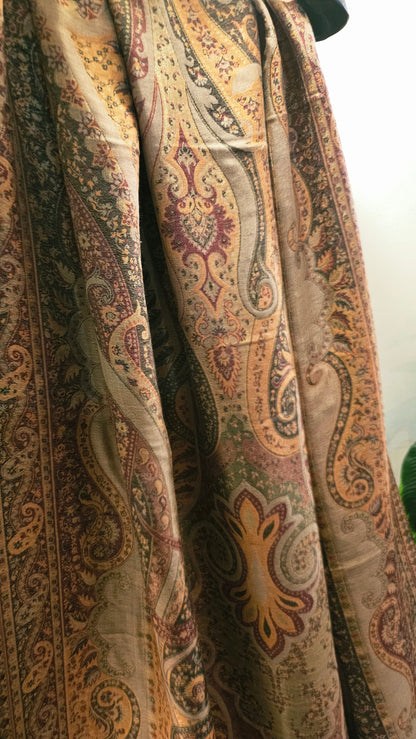 Moonlight reversible gandhara kaani: Pashmina